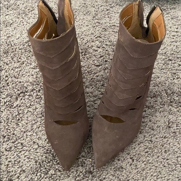 Steve Madden heels - Picture 2 of 3